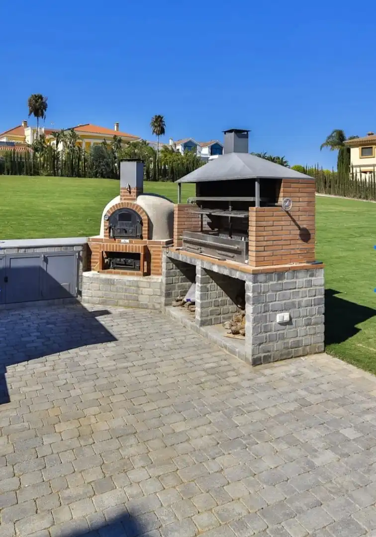 Houses for sale in Sotogrande  with Air Conditioner, Heating and Private garden