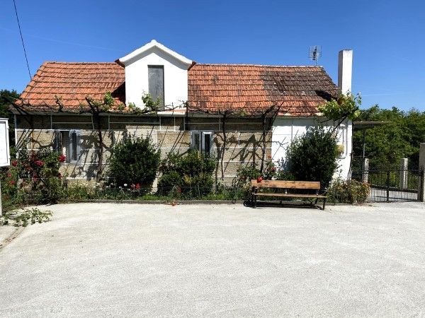 Vista exterior de Casa o xalet en venda en Cortegada amb Jardí privat, Parquet i Traster