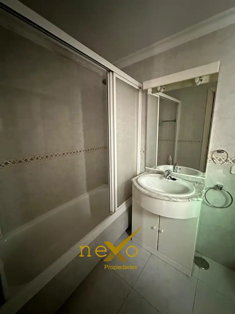 Bathroom of Houses for sale in Carmona