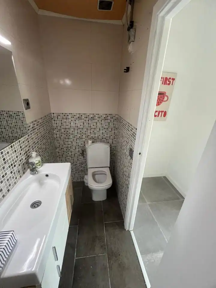 Local comercial en traspàs a calle de Santa Creu, imagen 10