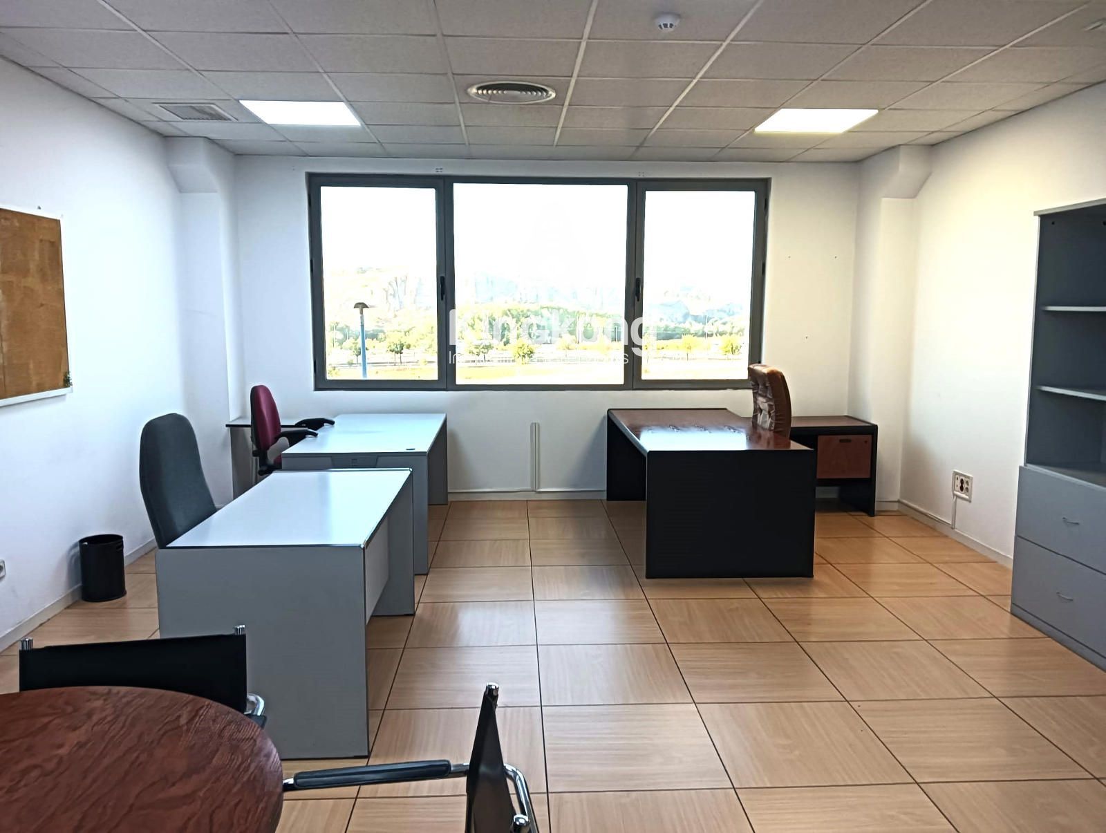 Office to rent in Rivas-Vaciamadrid  with Air Conditioner, Heating and Furnished