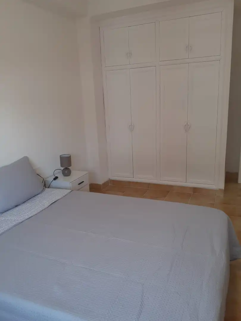 Habitación de Piso de alquiler en Castellón de la Plana / Castelló de la Plana con Terraza y Amueblado
