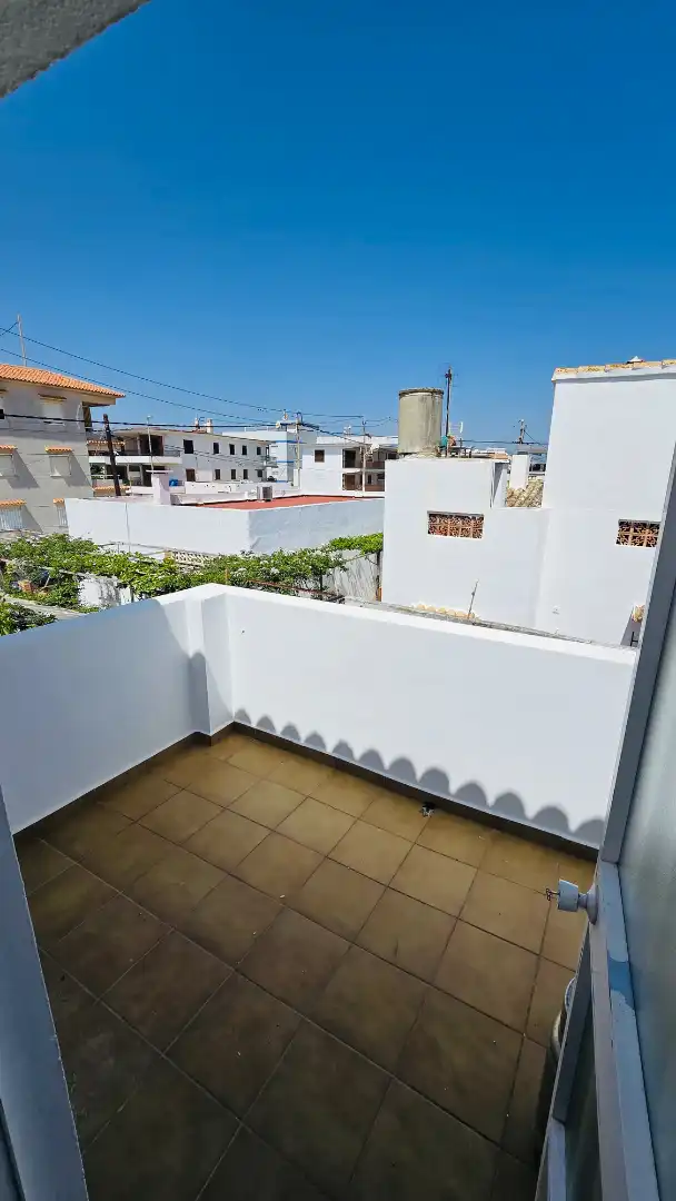 Vista exterior de Àtic en venda en Oliva amb Terrassa i Moblat