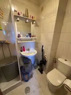 Baño de Piso en venta en Valverde de la Virgen con Calefacción, Parquet y Terraza