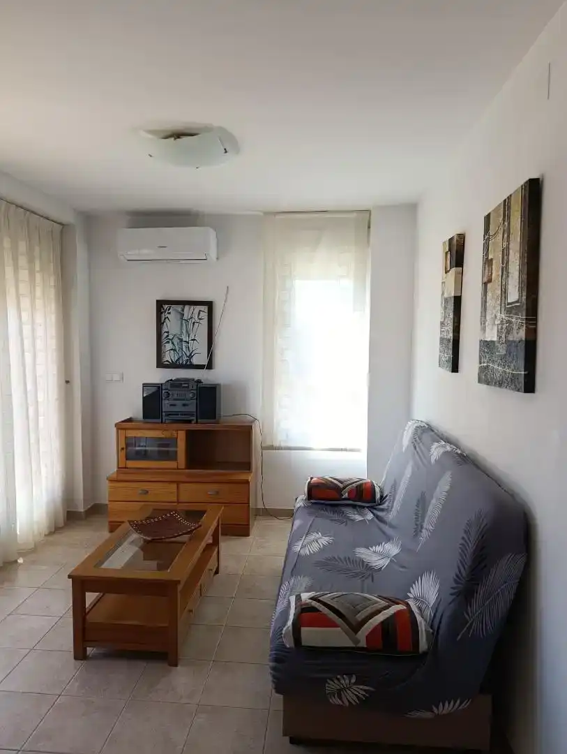 Wohnzimmer von Wohnungen zur Miete in Oliva mit Klimaanlage und Balkon