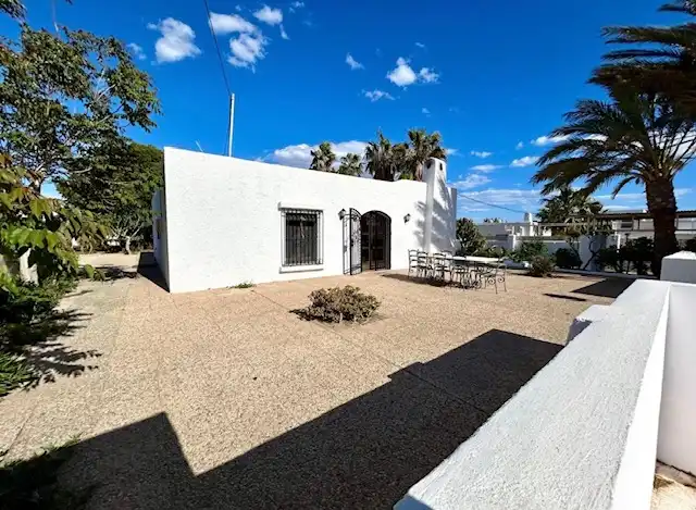 Vista exterior de Casa o chalet en venta en Almería con Jardín privado y Terraza