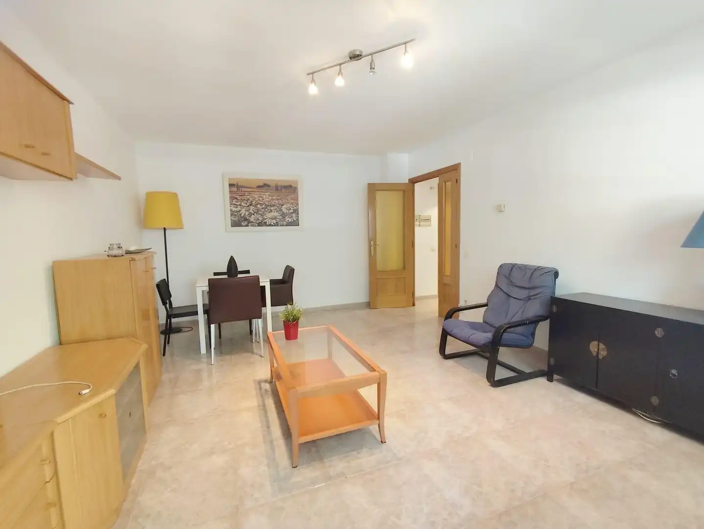 Sala d'estar de Pis de lloguer en Zaragoza amb Calefacció, Terrassa i Moblat