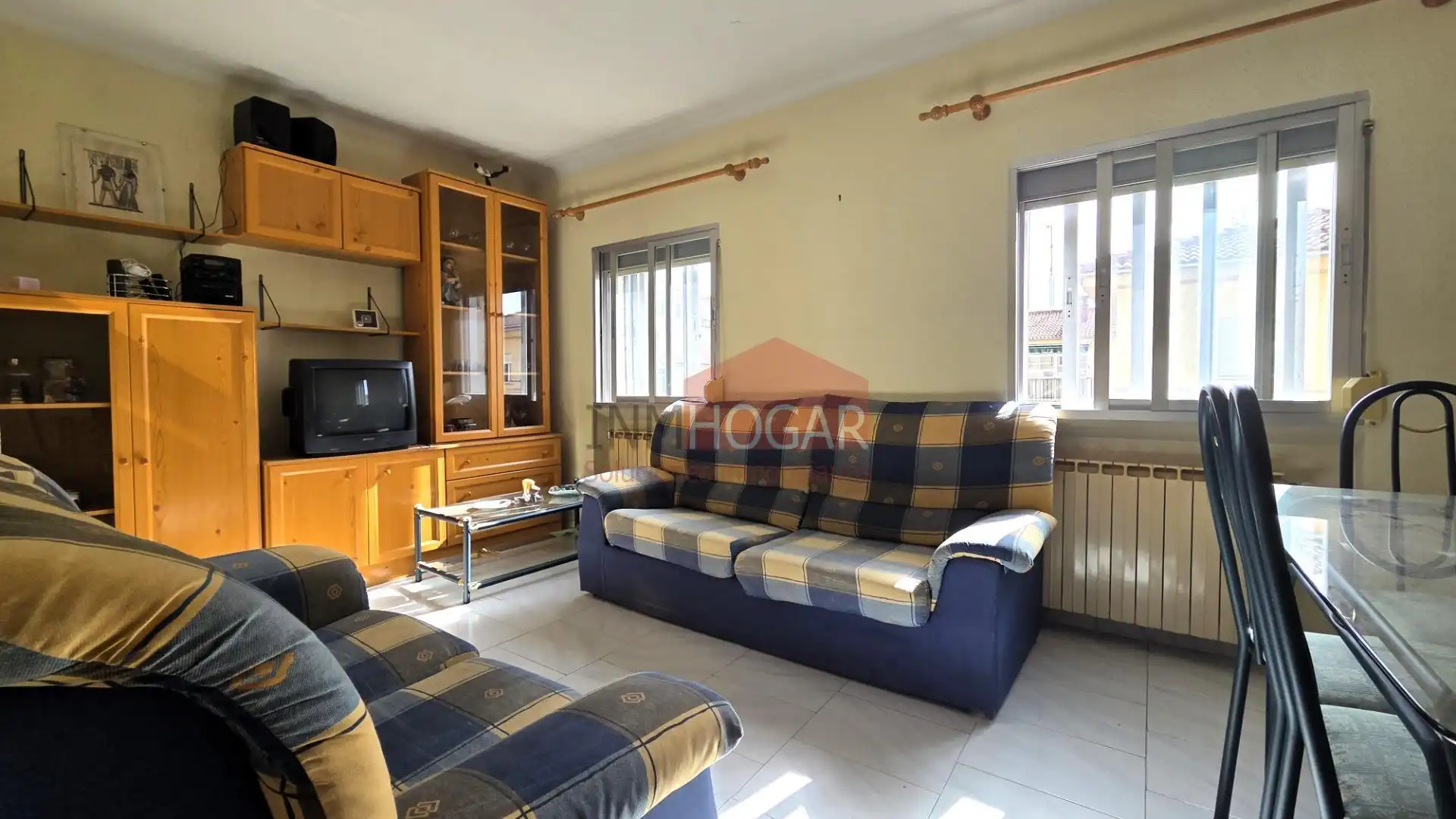 Sala de estar de Piso en venta en Ávila con Calefacción, Terraza y Amueblado
