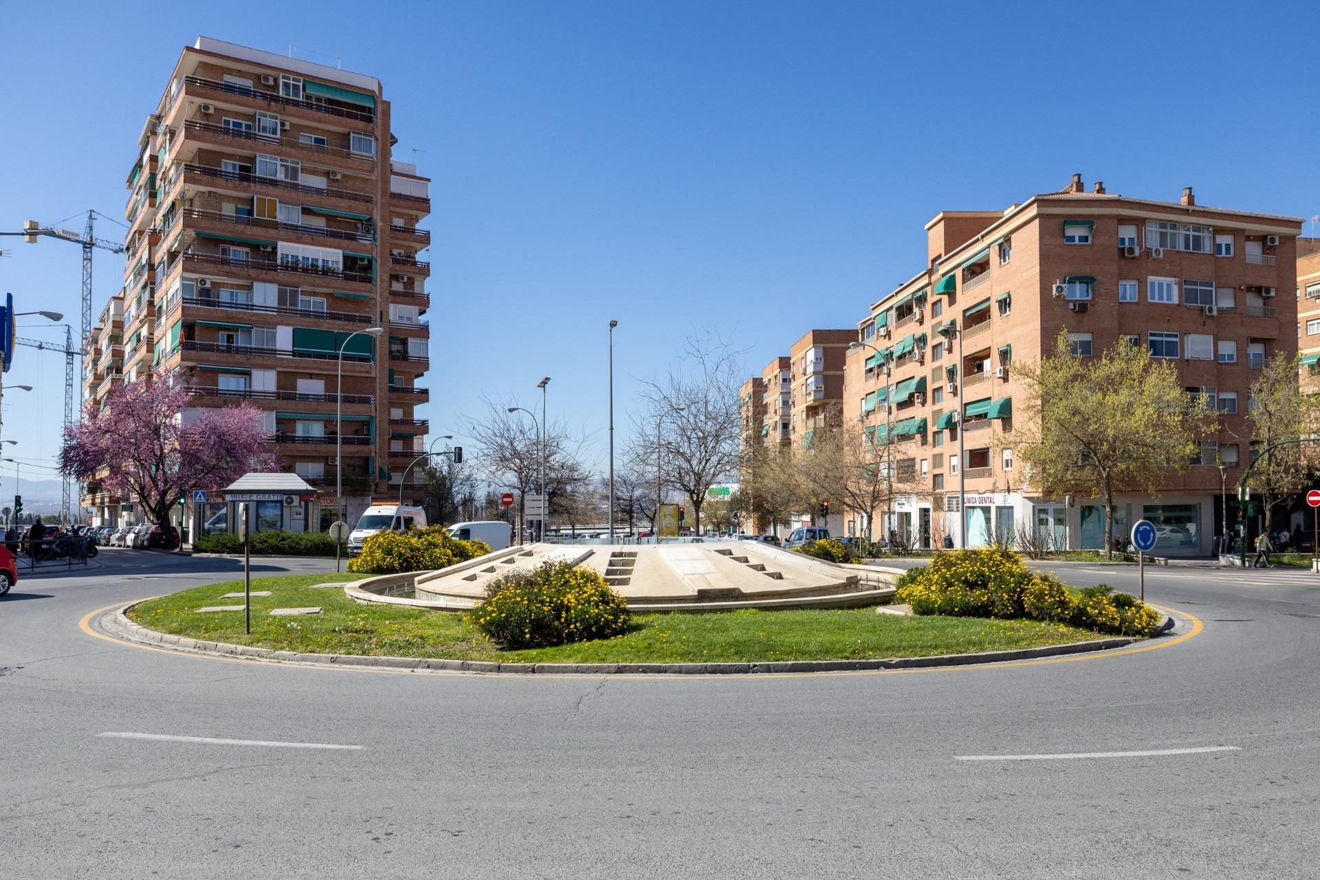 Exterior view of Flat for sale in  Granada Capital  with Air Conditioner and Balcony