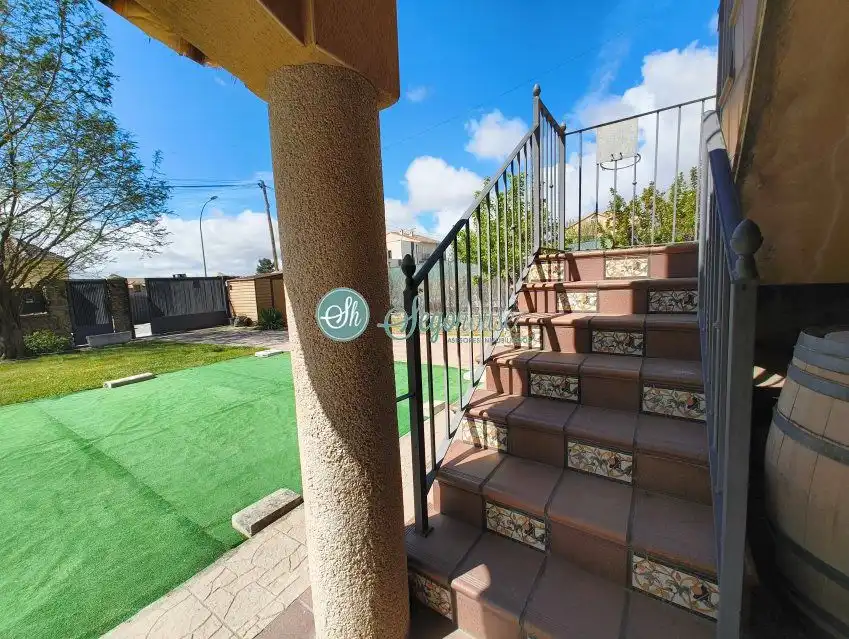 Casa o chalet en venta en San Cristóbal de Segovia con Calefacción, Jardín privado y Terraza