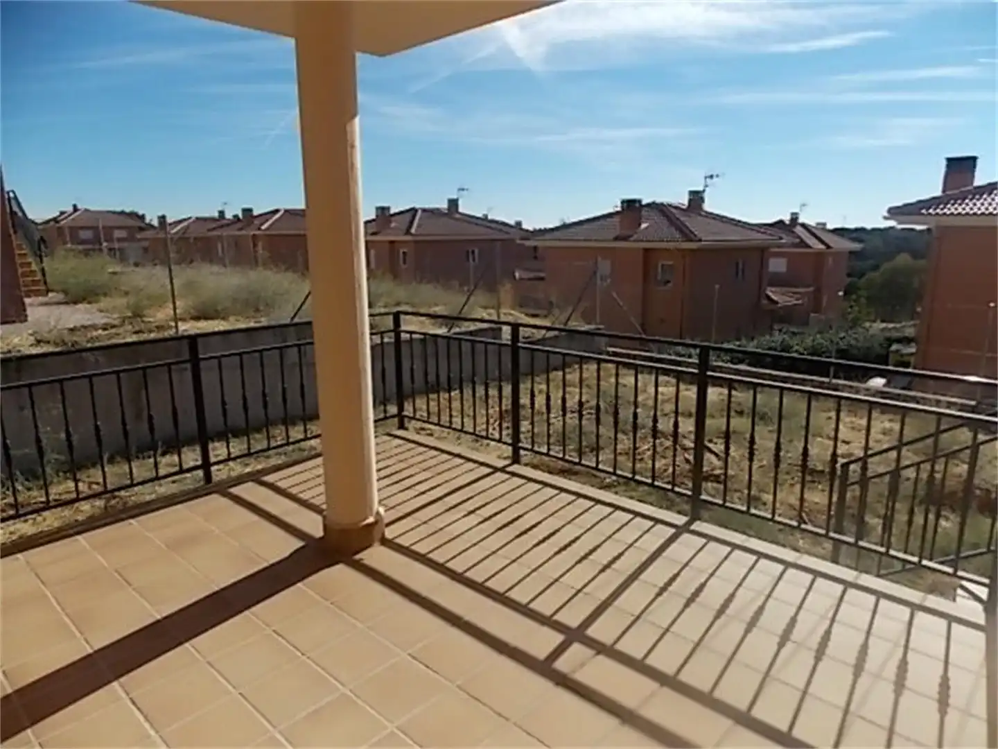 Houses for sale in Calle Pablo Neruda, 6, Miraflores de la Sierra