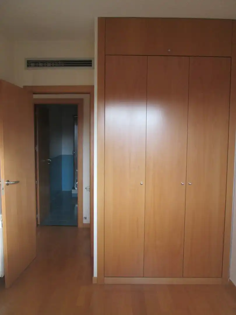 Dormitori de Pis en venda en Sant Cugat del Vallès amb Aire condicionat, Calefacció i Terrassa