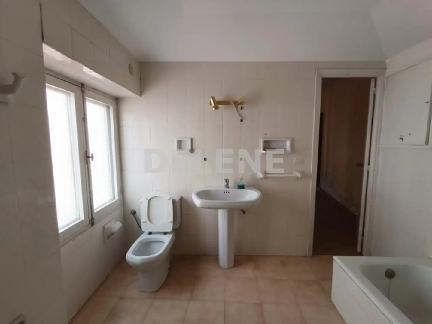 Badezimmer von Wohnung zum Verkauf in Hellín mit Möbliert und Balkon