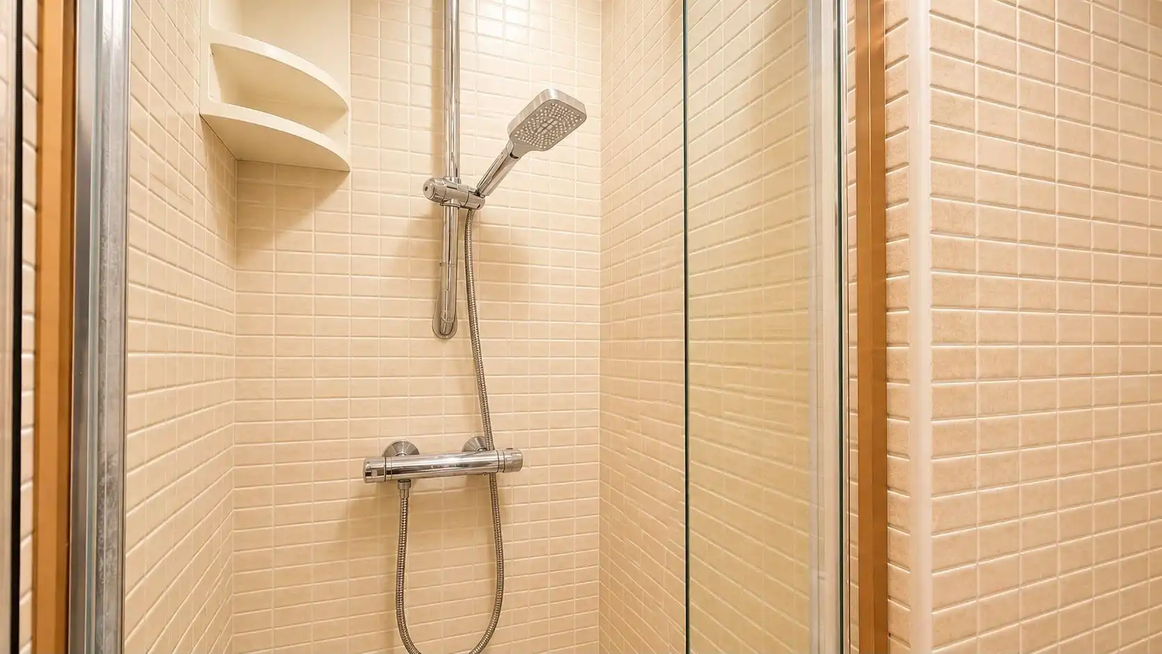 Baño de Dúplex en venta en Arenys de Mar con Aire acondicionado, Calefacción y Terraza