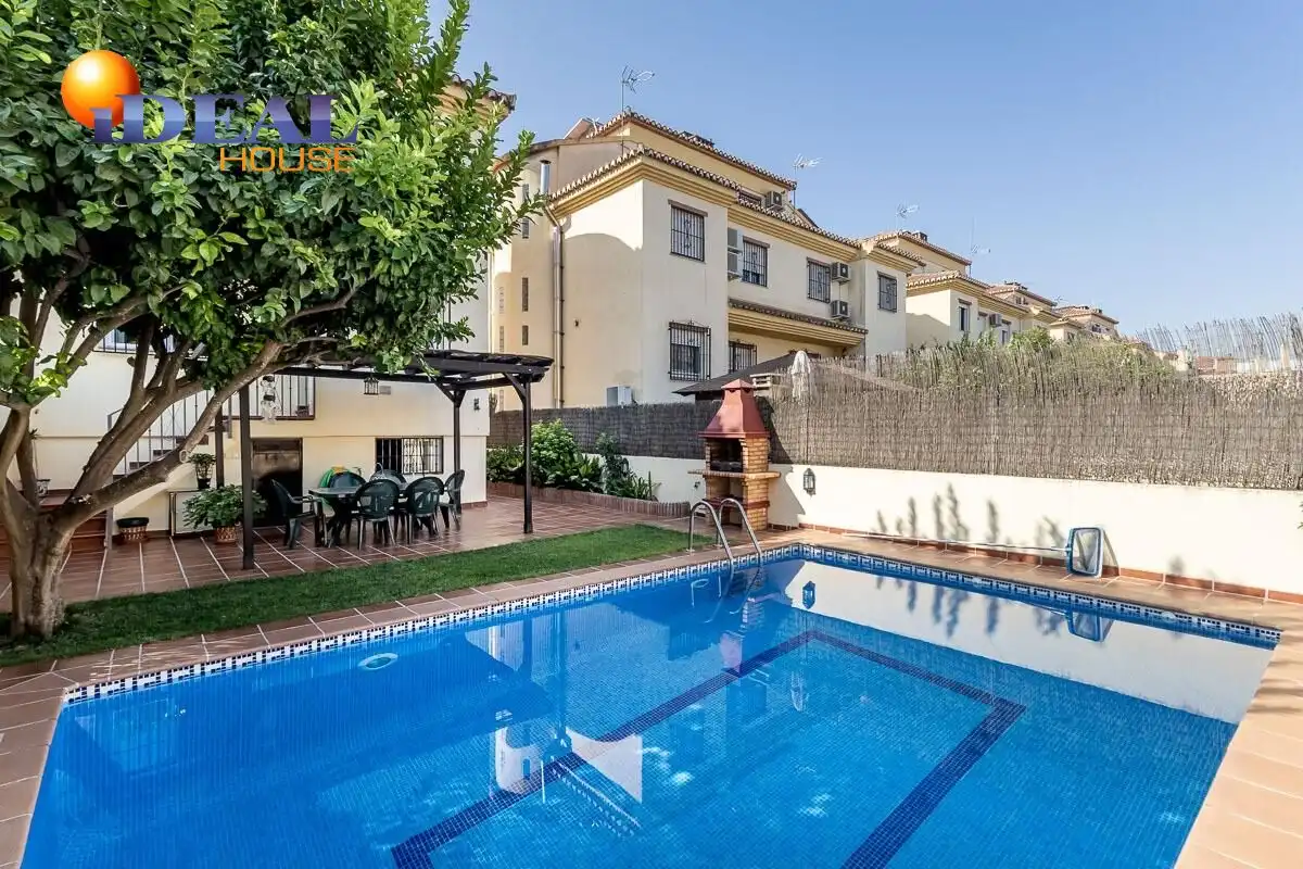 Home with pool for sale in Calle CARLOS CANO (HI), imagen 3