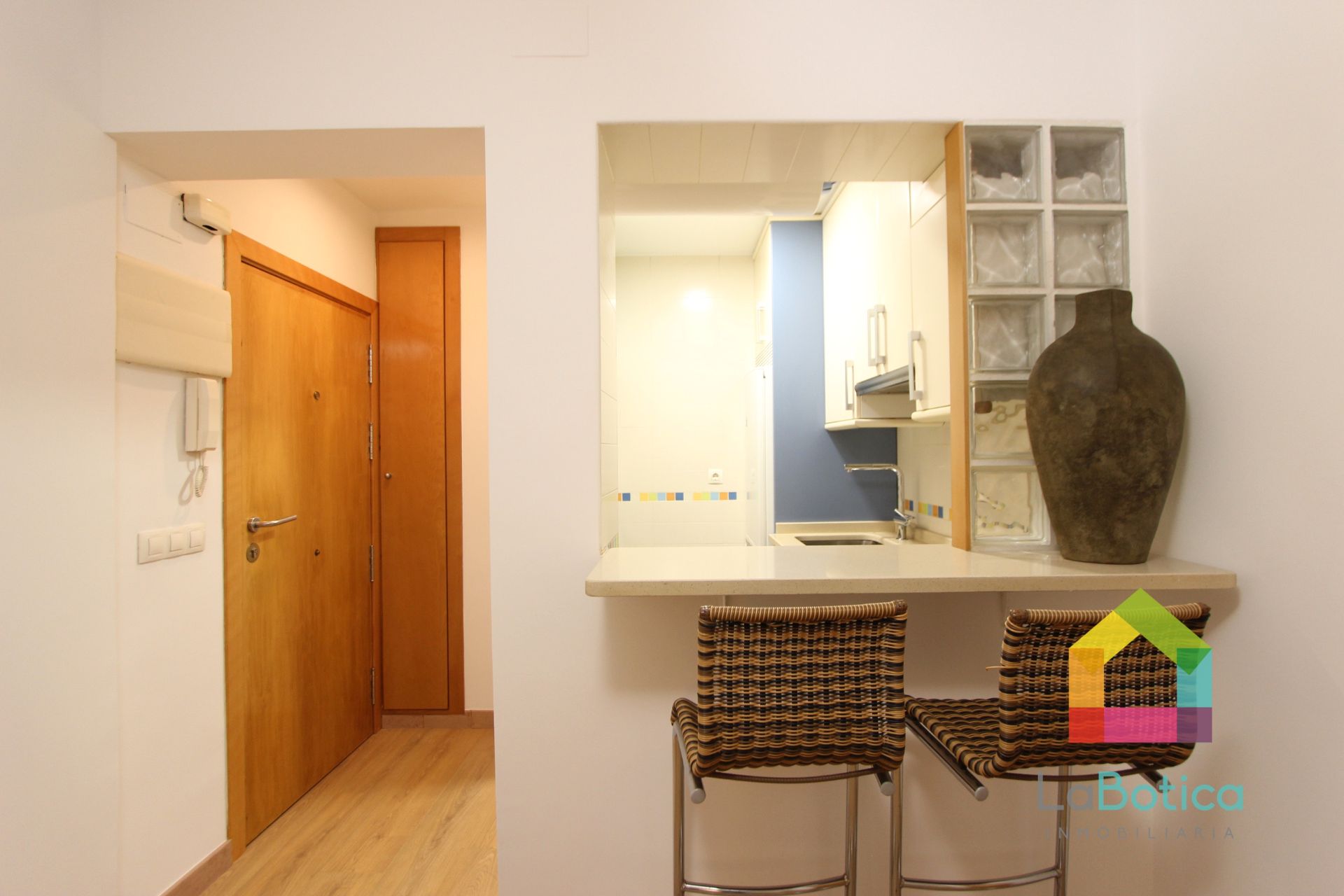 Kitchen of Apartment for sale in  Madrid Capital  with Air Conditioner, Heating and Furnished