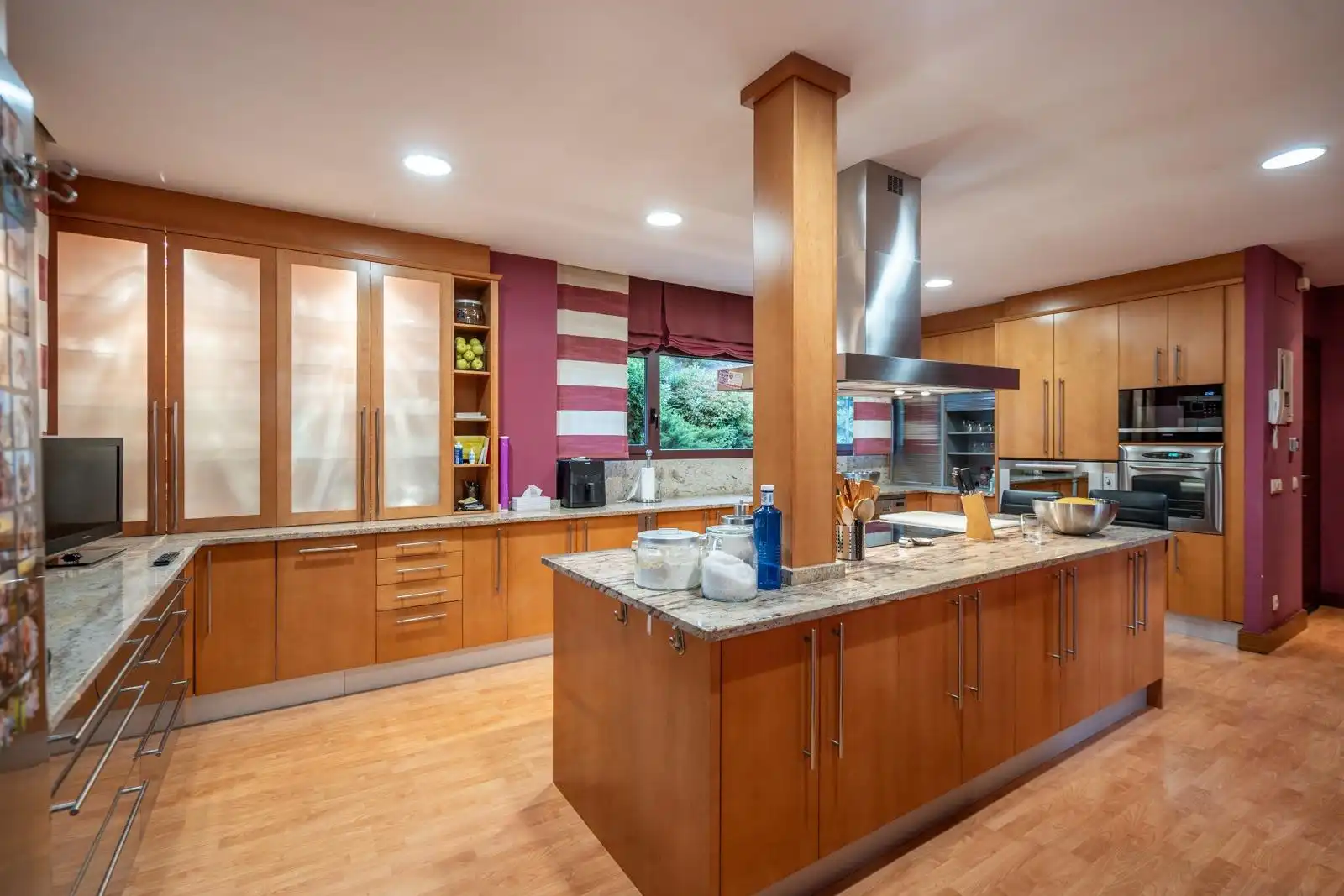 Cocina de Casa o chalet en venta en Las Rozas de Madrid con Aire acondicionado, Calefacción y Jardín privado