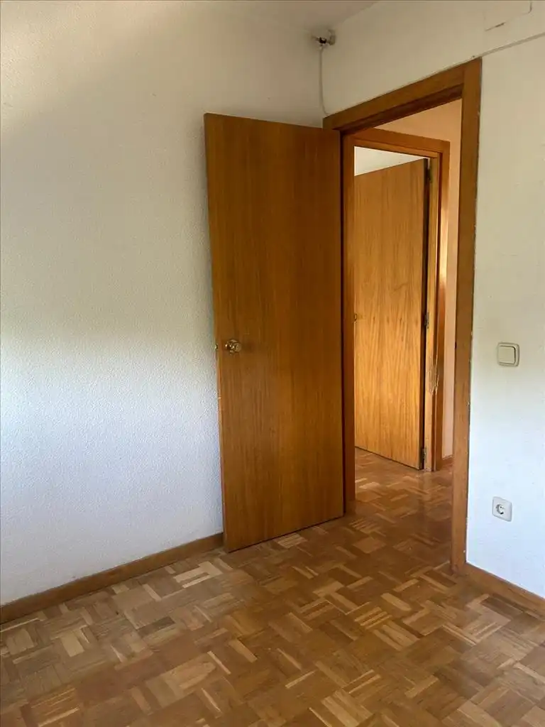 Flat for sale in AV. MADRID, imagen 2