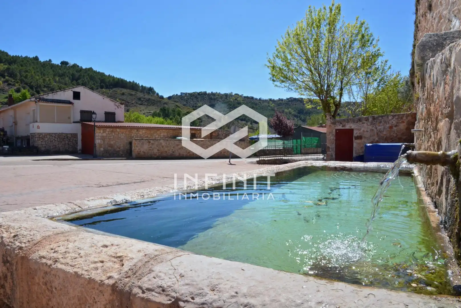 Piscina de Casa o chalet en venta en Moratilla de los Meleros con Jardín privado y Trastero