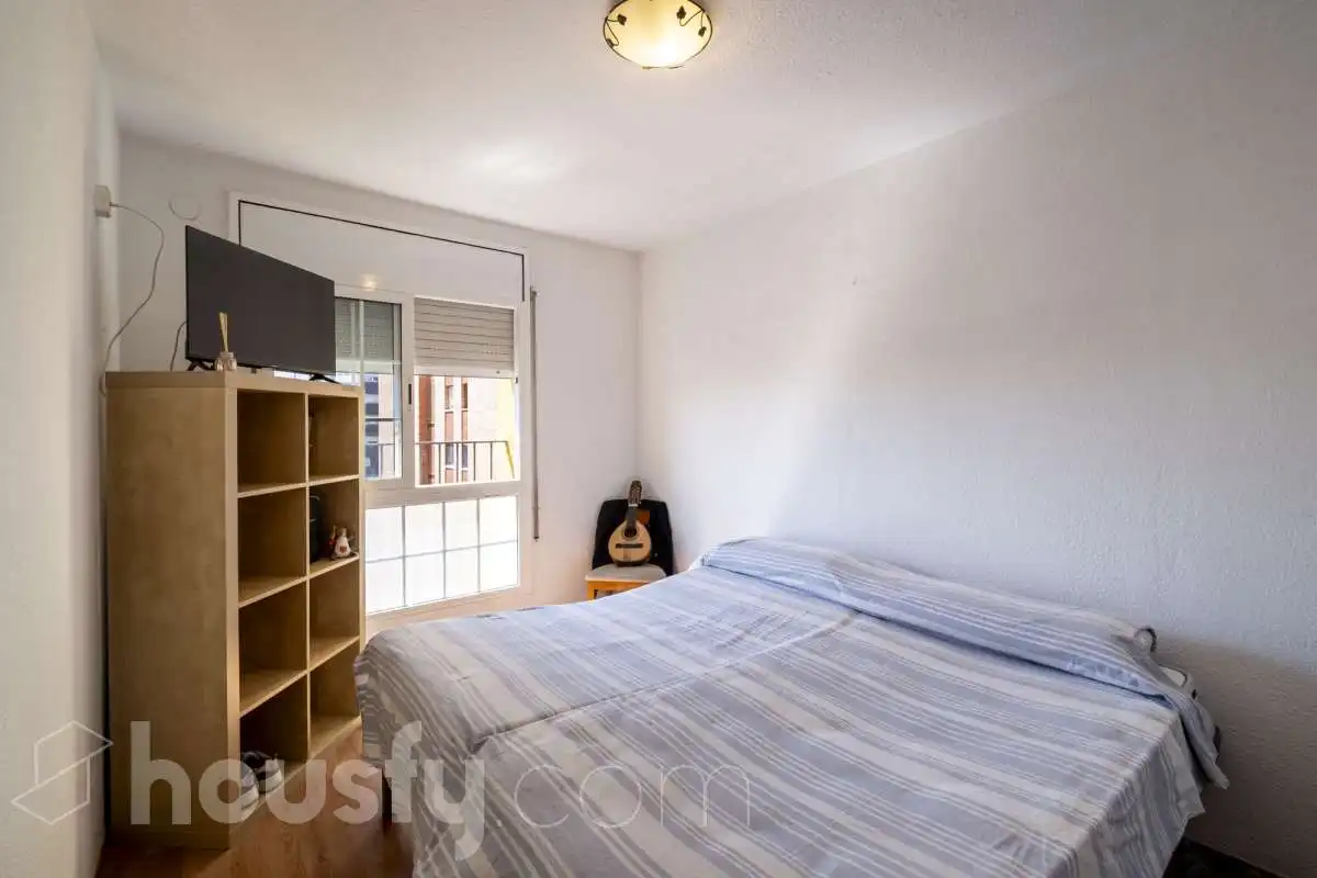 Habitación de Piso en venta en Barcelona con Amueblado