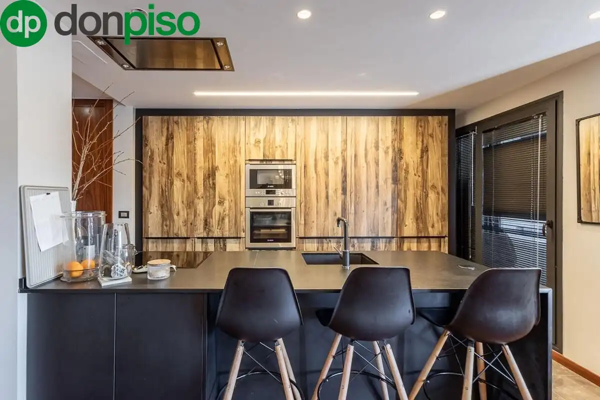 Kitchen of Flat for sale in Granada  with Air Conditioner, Terrace and Community pool