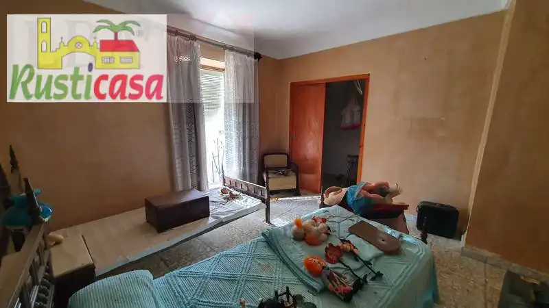 Habitación de Casa o chalet en venta en Baños de la Encina con Jardín privado