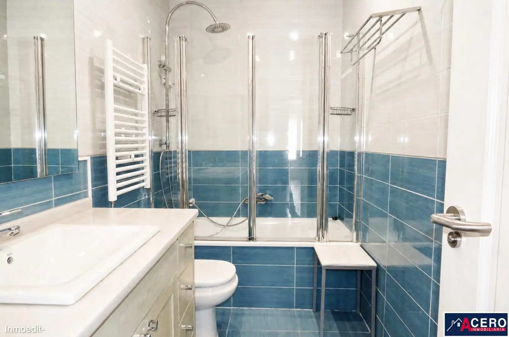 Baño de Piso en venta en Santander con Parquet y Amueblado