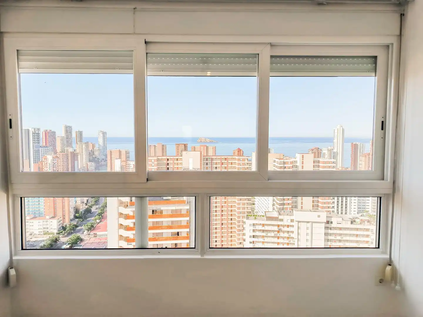 Dormitori de Dúplex en venda en Benidorm amb Aire condicionat, Calefacció i Jardí privat