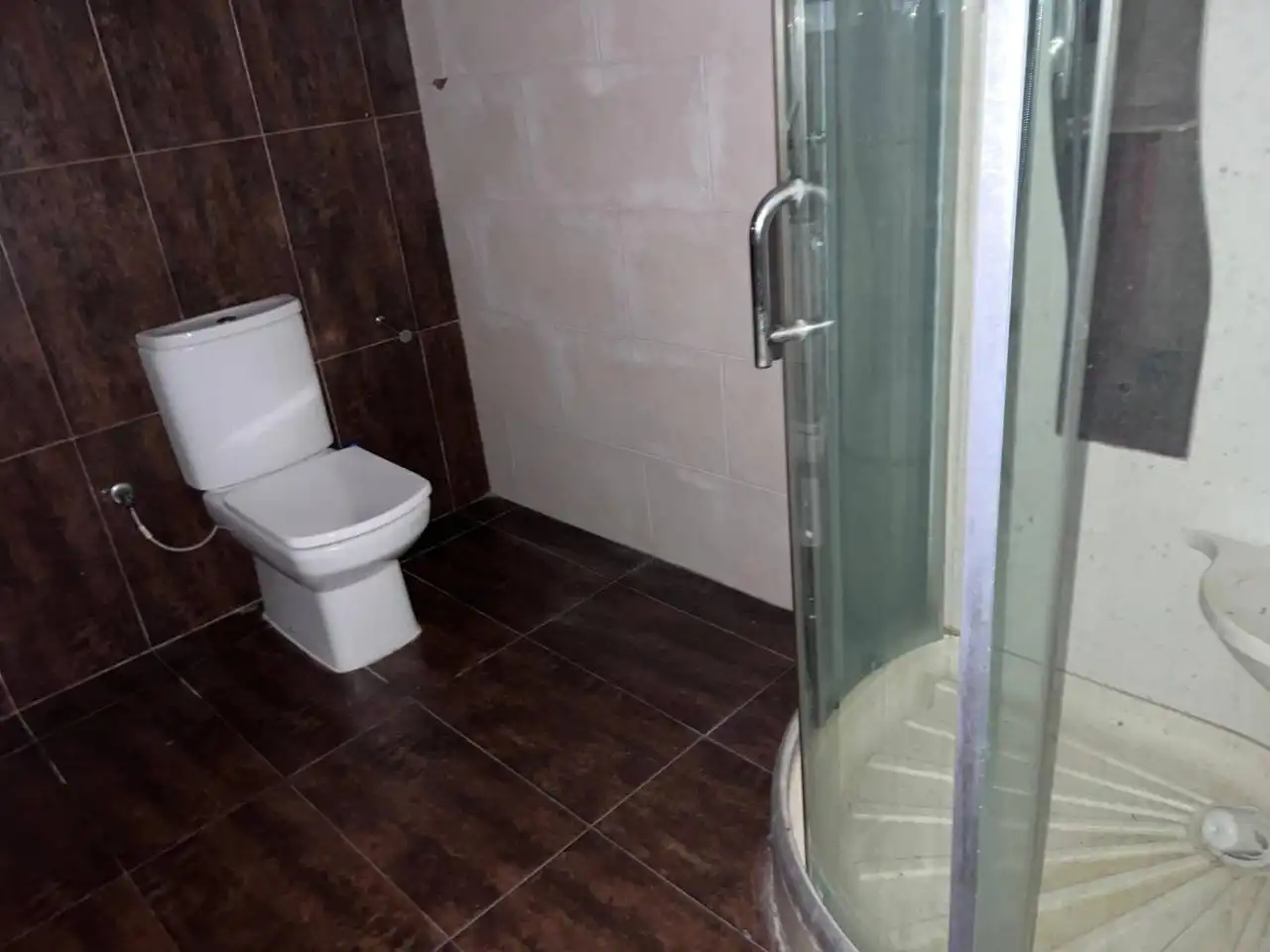 Bany de Casa o xalet en venda en Vilanova del Vallès amb Jardí privat, Terrassa i Piscina