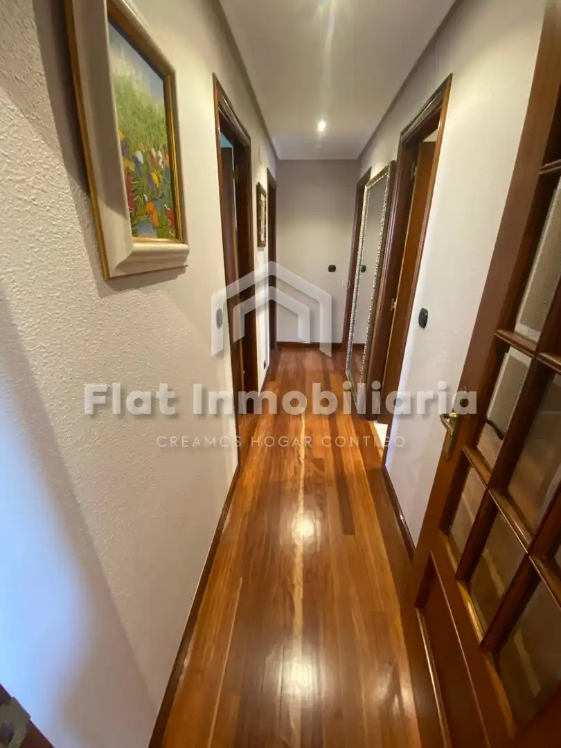 Piso en venta en Castro-Urdiales con Calefacción, Parquet y Terraza