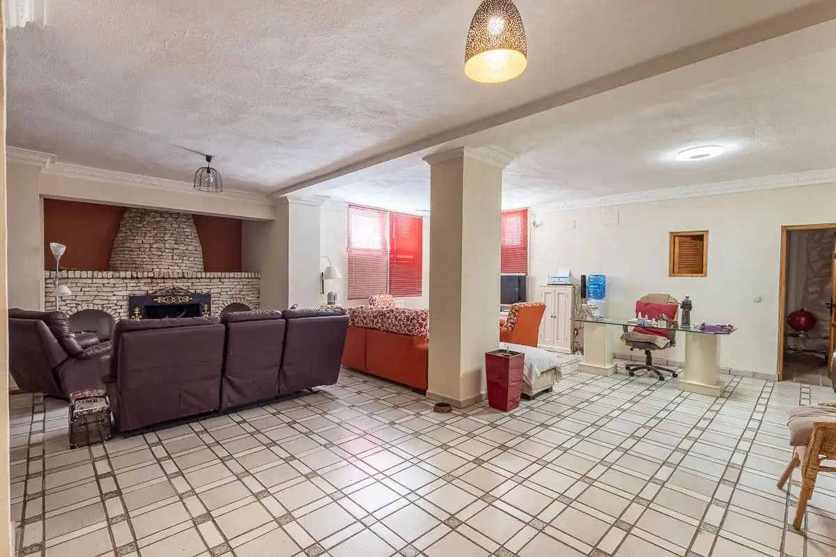 Houses for sale in Ogíjares  with Air Conditioner, Heating and Private garden