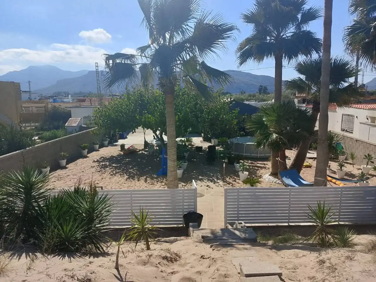 Vista exterior de Finca rústica en venta en Tavernes de la Valldigna con Jardín privado, Piscina y Amueblado