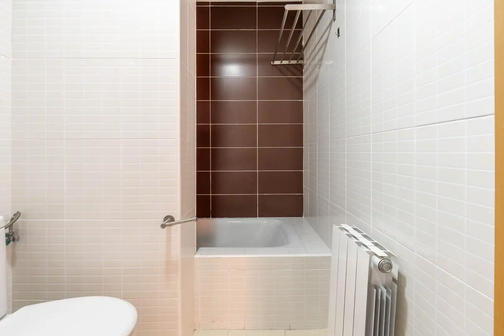 Badezimmer von Wohnung zum Verkauf in La Zubia mit Heizung und Terrasse