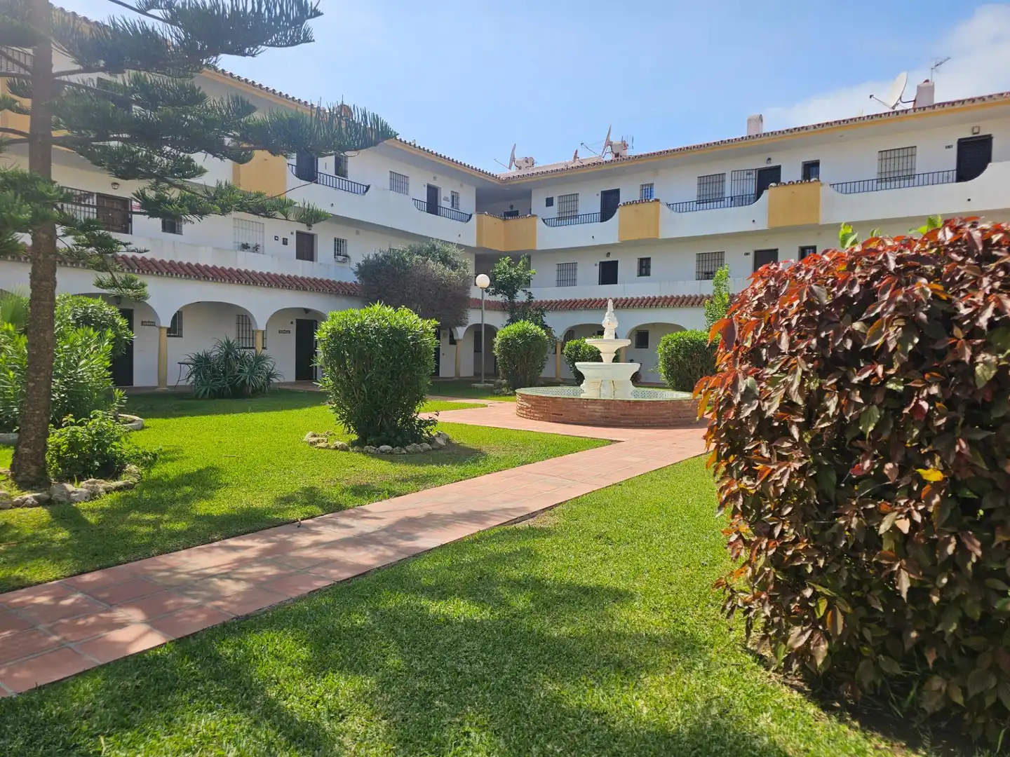 Bajo con piscina en venta en El Faro de Calaburra - Chaparral, imagen 45