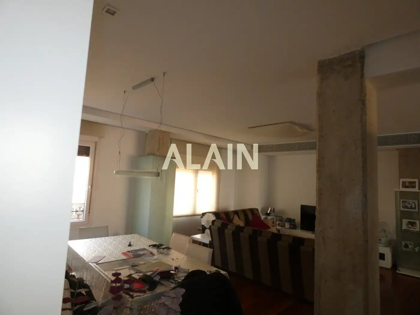 Sala d'estar de Pis en venda en Valencia amb Aire condicionat, Parquet i Balcó