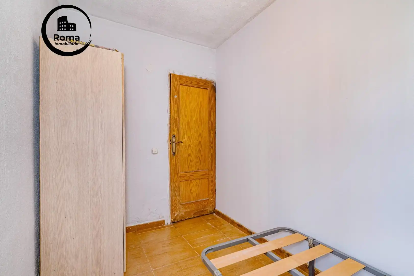 Dormitori de Pis en venda en Granada amb Terrassa