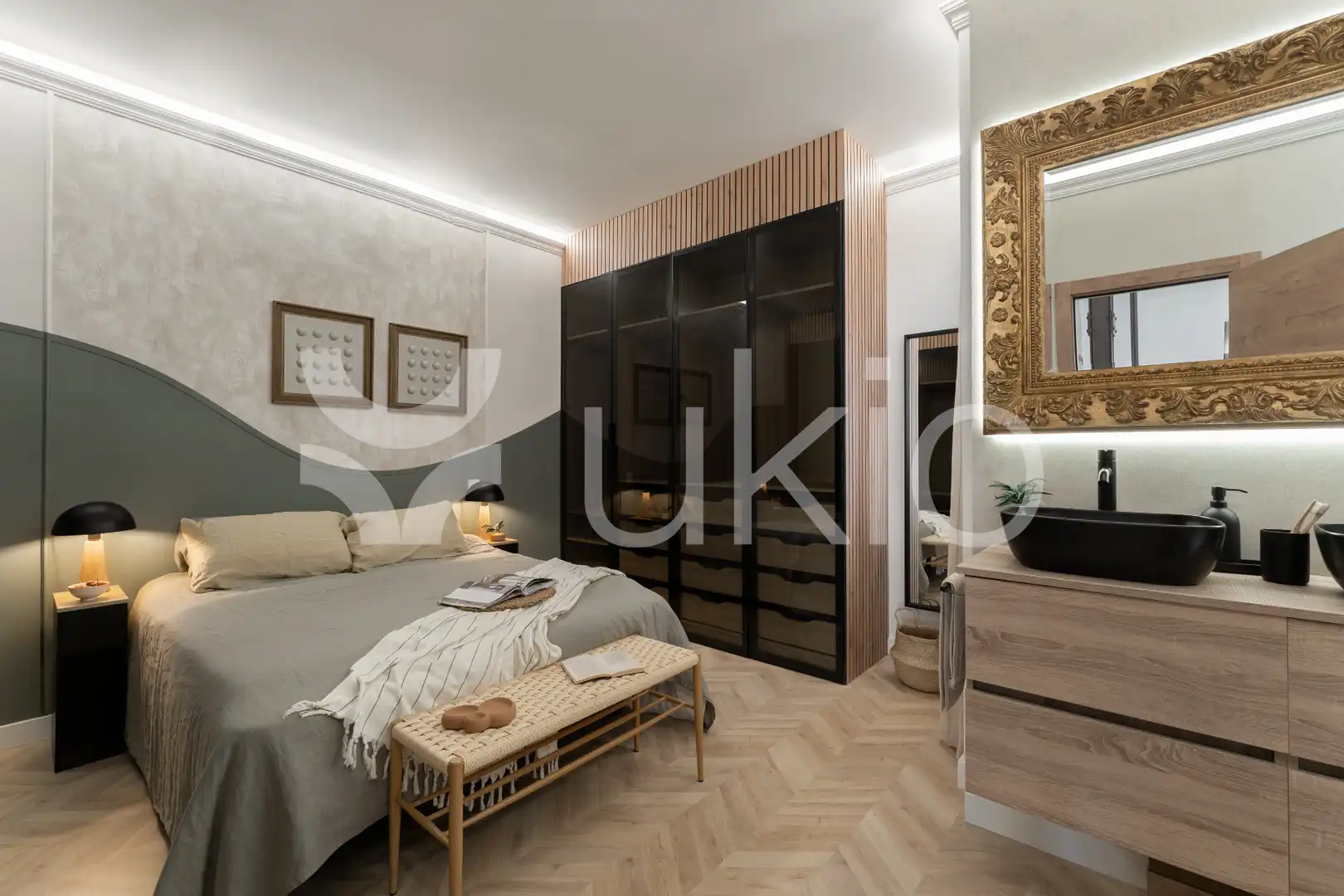 Dormitori de Apartament de lloguer en Madrid amb Aire condicionat, Calefacció i Moblat