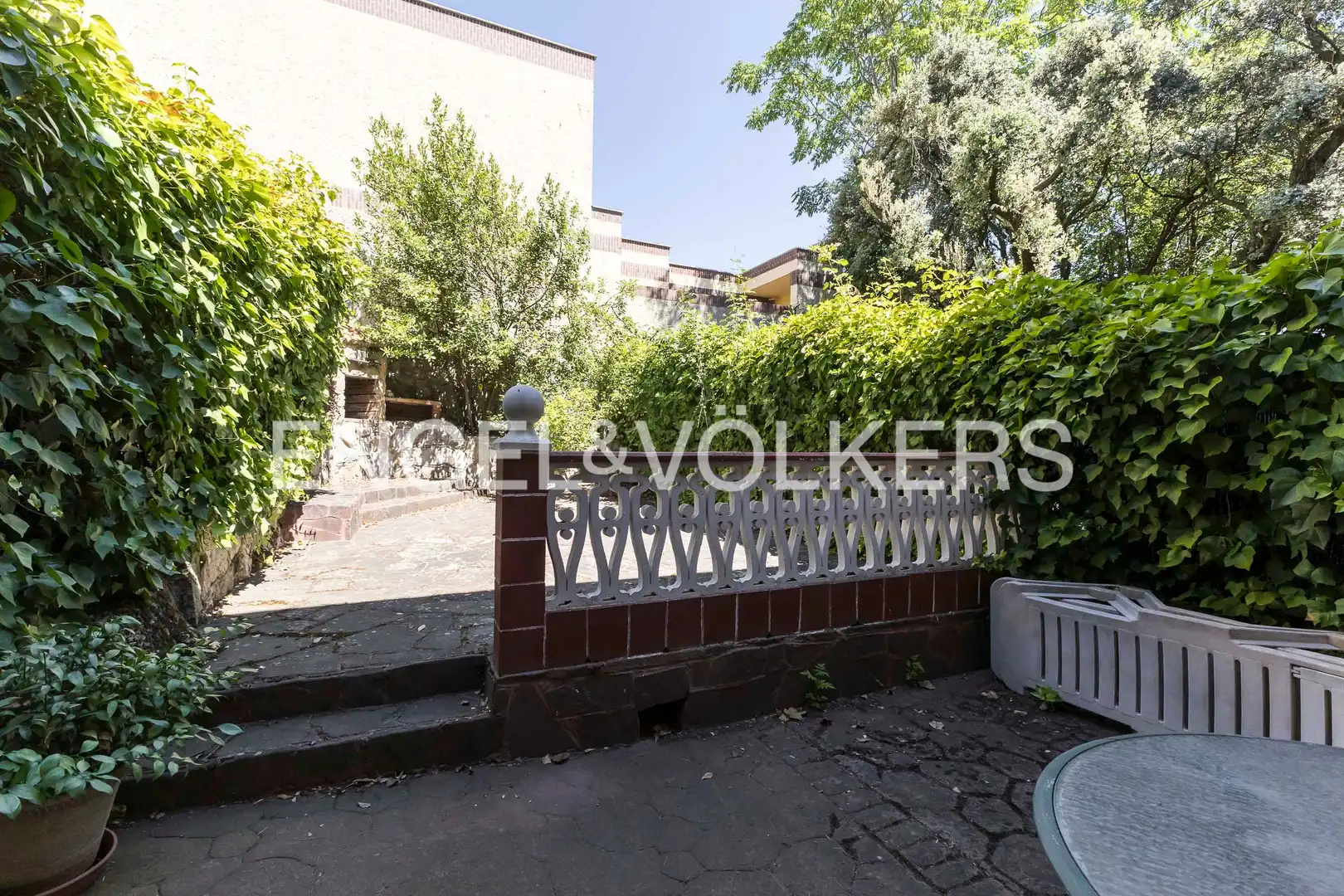 Terrace of Detached homes for rent in Torrelodones  with Heating