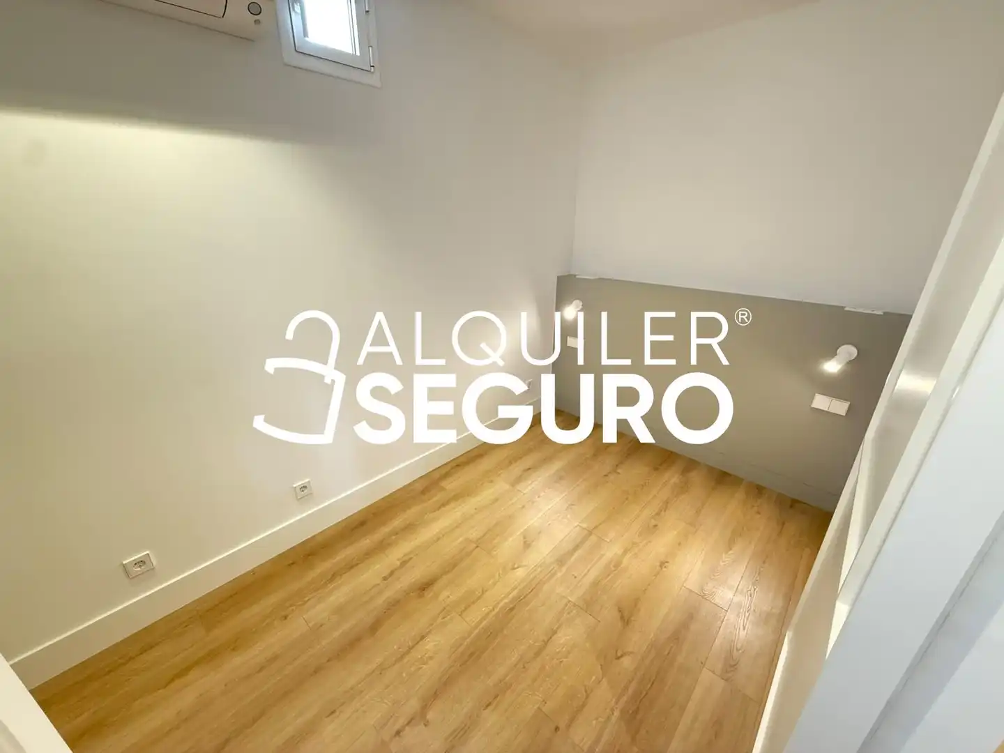 Schlafzimmer von Wohnung zur Miete in Barrio de Salamanca