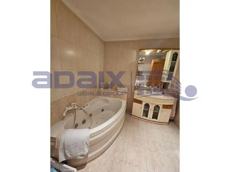 Bathroom of Flat for rent in Puertollano  with Air Conditioner, Parquet flooring and Terrace