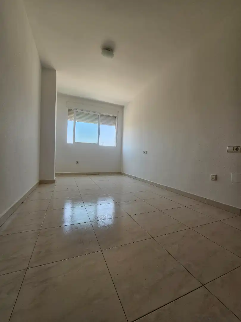 Habitación de Piso en venta en Ceutí con Horno y Balcón