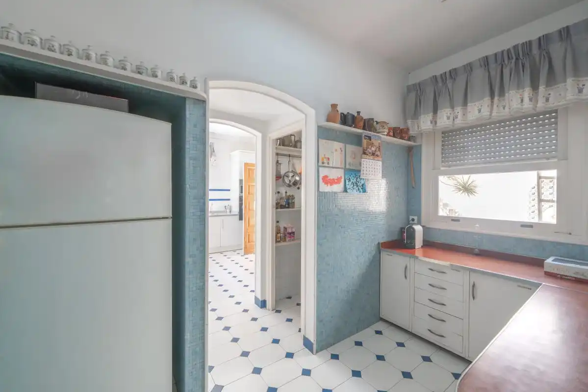 Cuina de Casa o xalet en venda en Dénia amb Aire condicionat, Calefacció i Jardí privat