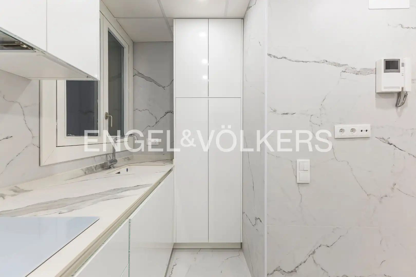 Küche von Wohnung zur Miete in Madrid mit Klimaanlage, Heizung und Balkon