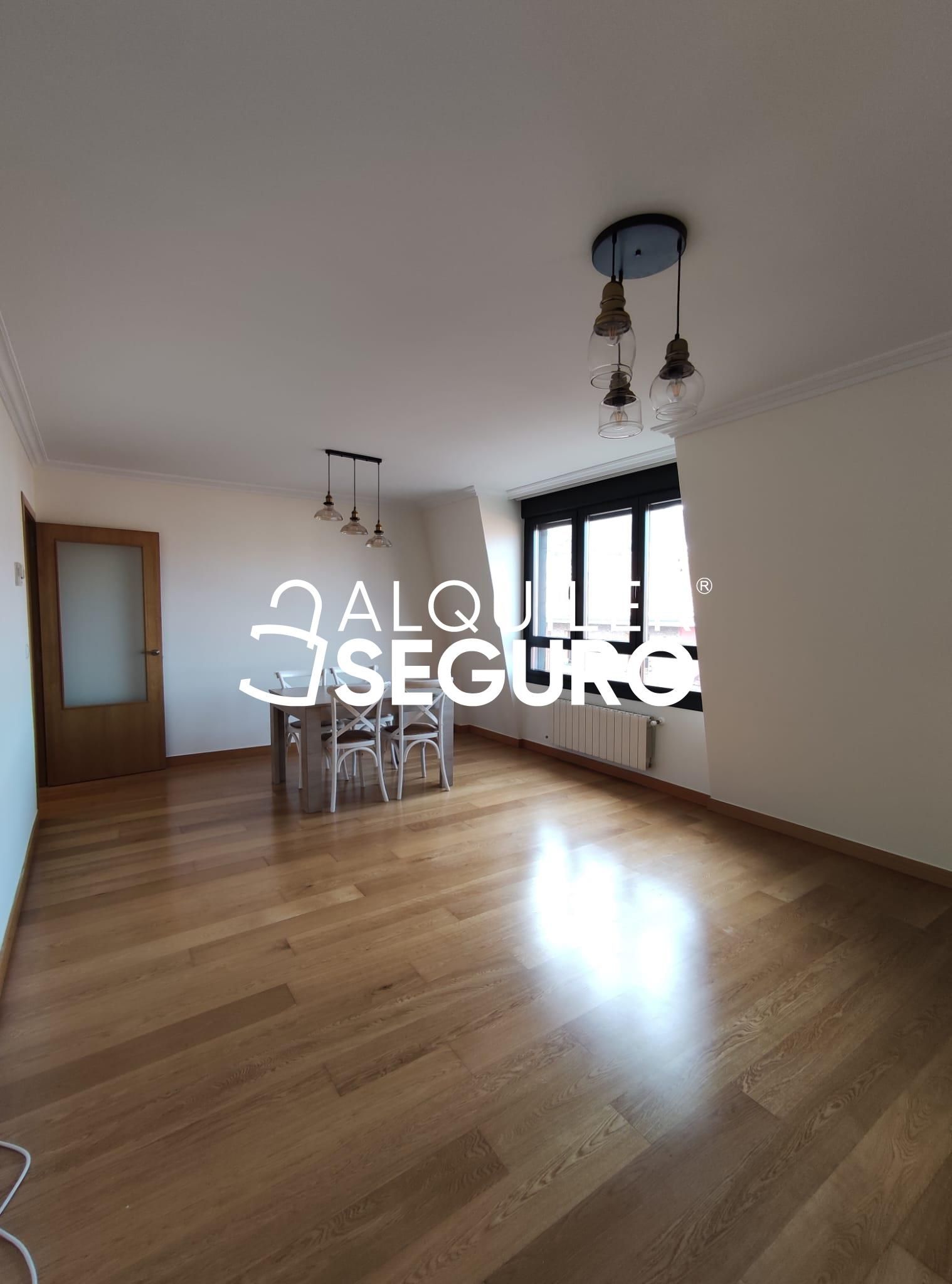 Dining room of Flat to rent in Bilbao   with Heating