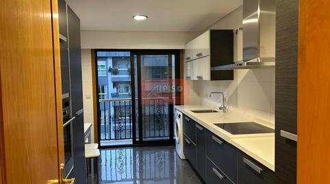 Foto 3 de Pis en venda a Salvador Dalí, Couto, Ourense