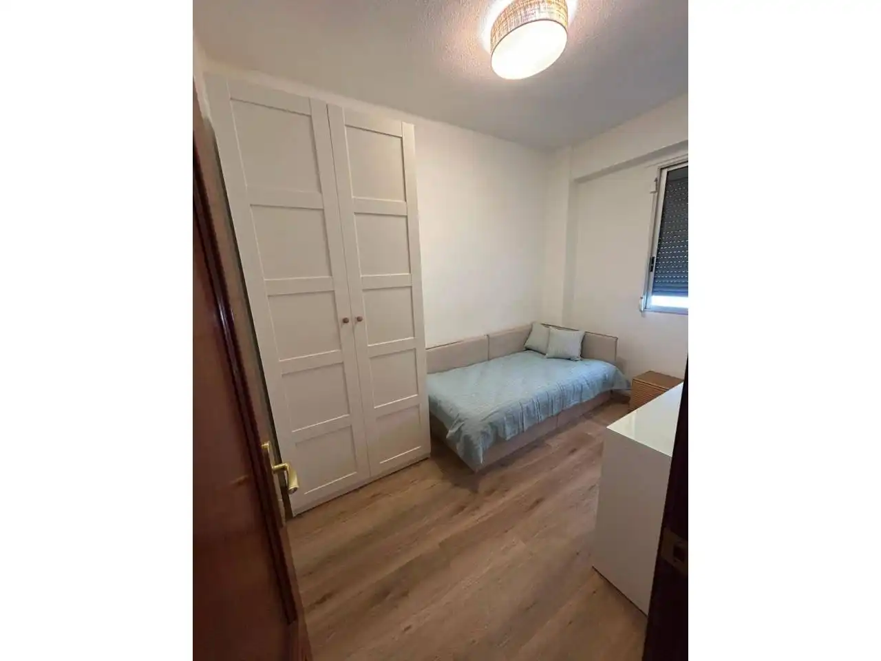 Bedroom of Flat for rent in Valencia  with Air Conditioner, Parquet flooring and Storage room