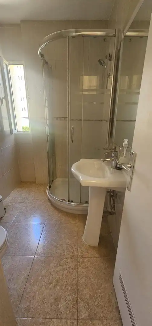 Baño de Apartamento en venta en Benalmádena