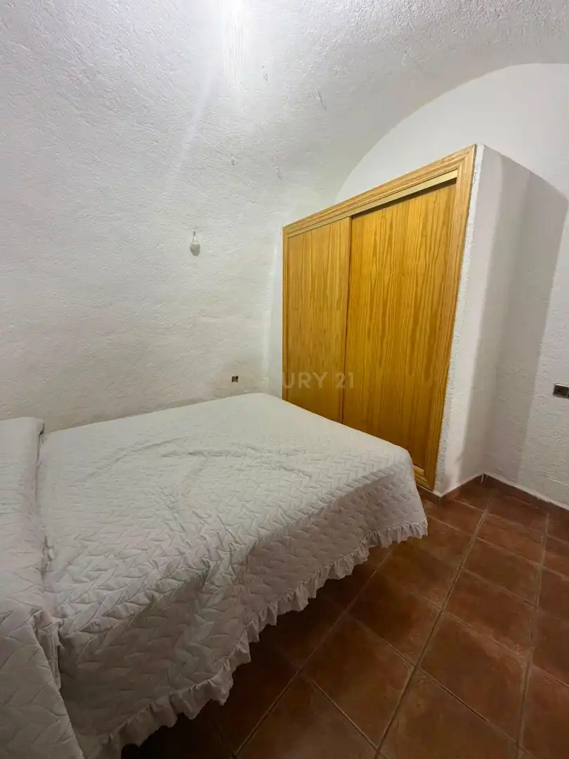 Dormitori de Apartament en venda en Valle del Zalabí amb Alarma