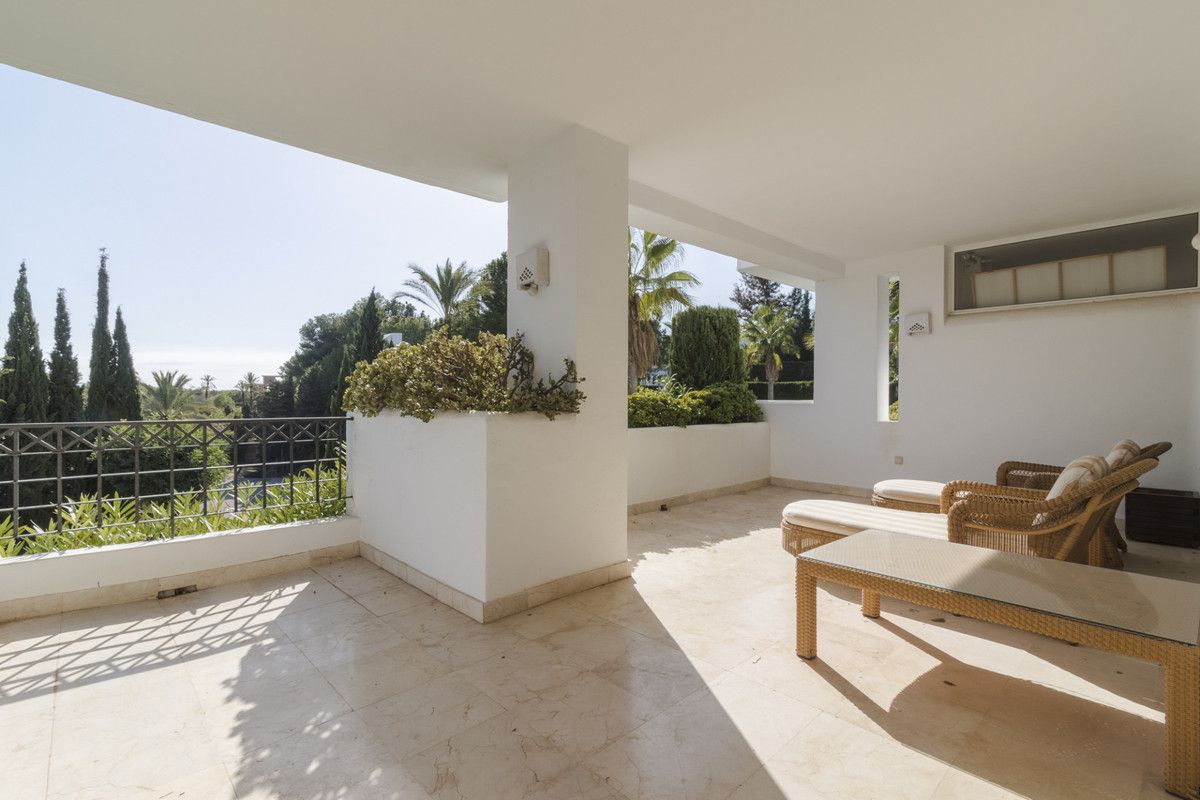 Terrace of Planta baja for sale in Marbella  with Air Conditioner, Heating and Terrace