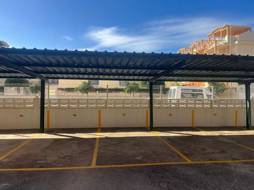 Plaça d'aparcament individual en venda a Avenida Cuartel 10